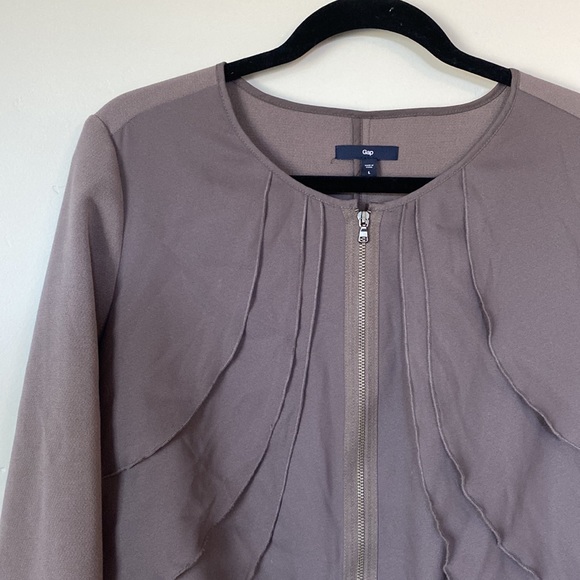 Gap | Layered Front Zip Up Jacket - Picture 2 of 6